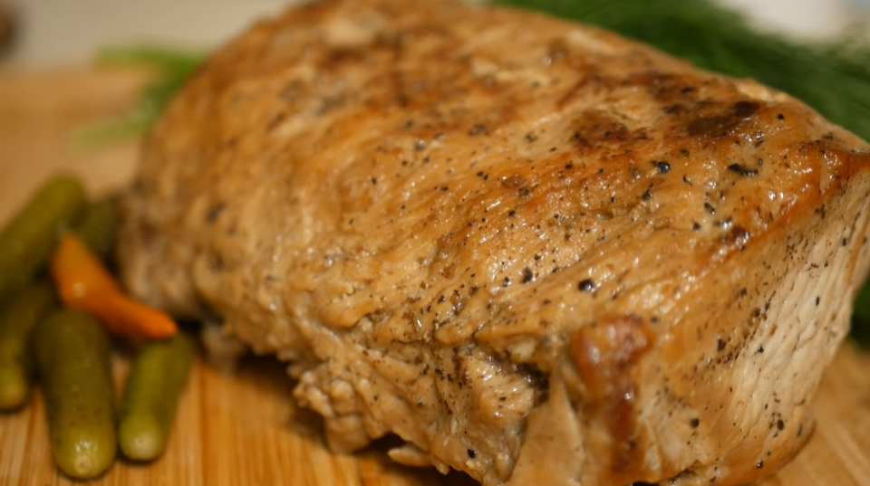 Никакой духовки! Как приготовить идеально сочное свиное мясо?