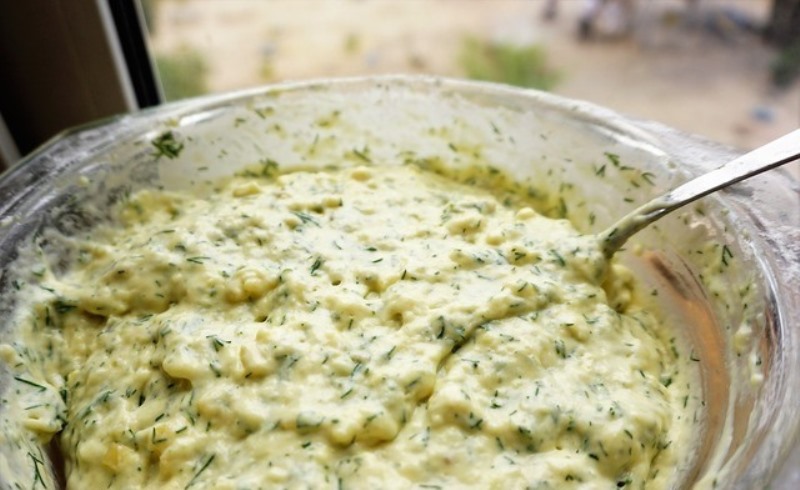 Миниатюрные несладкие кексы с сыром: вкусный завтрак или перекус для всех