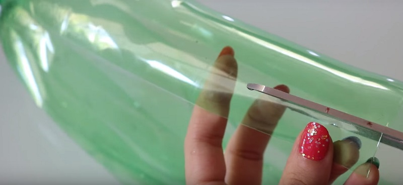 Как получить елку из пластиковых бутылок