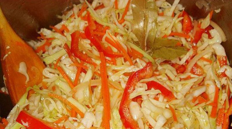 Полезная и очень вкусная закуска: Витаминная Маринованная капуста с болгарским перцем