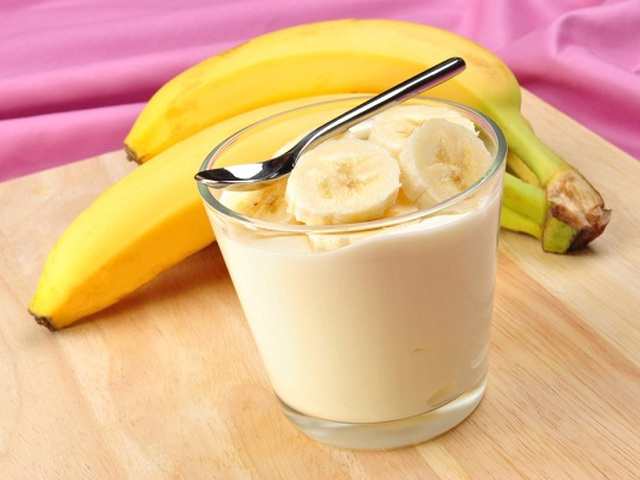Йогурт с бананом