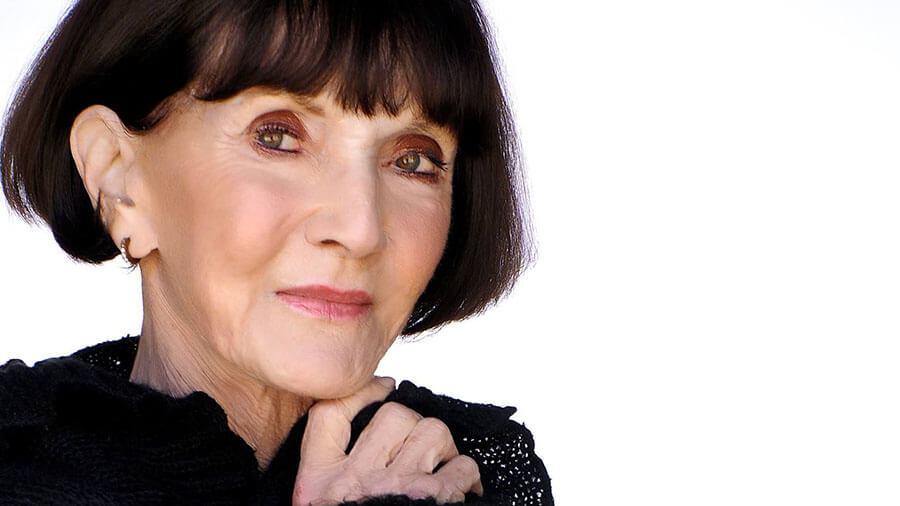 92-летняя женщина-йог рассказывает о своих секретах здоровья, красоты и счастья