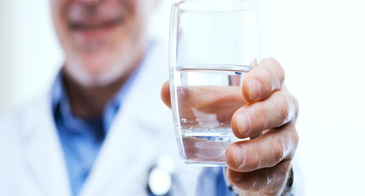 Щелочная вода убивает раковые клетки и излечивает ваш организм! Узнайте, как ее приготовить ...