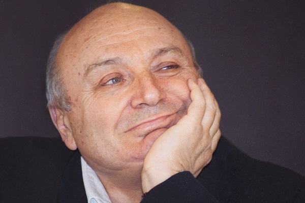 Михаил Жванецкий: Отсутствие воспитания помогает говорить. Наличие — слушать Михаил Жванецкий: Отсутствие воспитания помогает говорить. Наличие — слушать