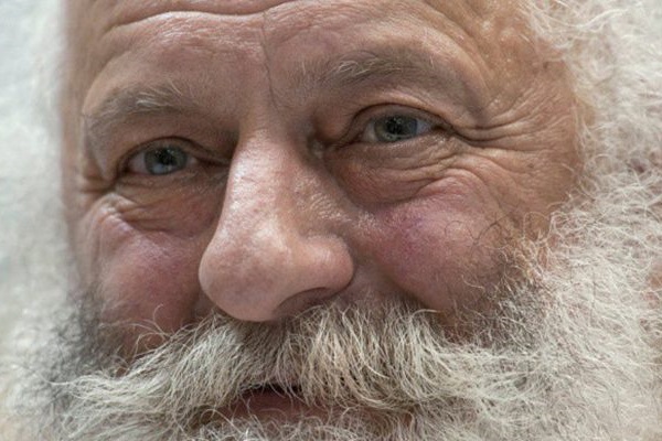 «Не имейте дела с циниками и нытиками, заразительно страшно»: правила счастья Вячеслава Полунина «Не имейте дела с циниками и нытиками, заразительно страшно»: правила счастья Вячеслава Полунина