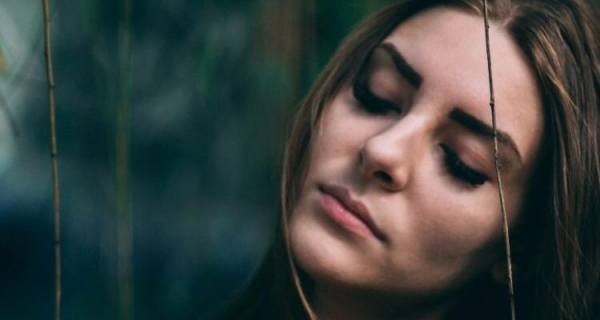 18 тонких признаков, что он просто морочит тебе голову