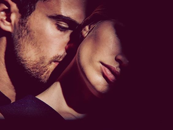 Theo James and Anna Ewers get up close and personal in BOSS the Scent for Her campaign